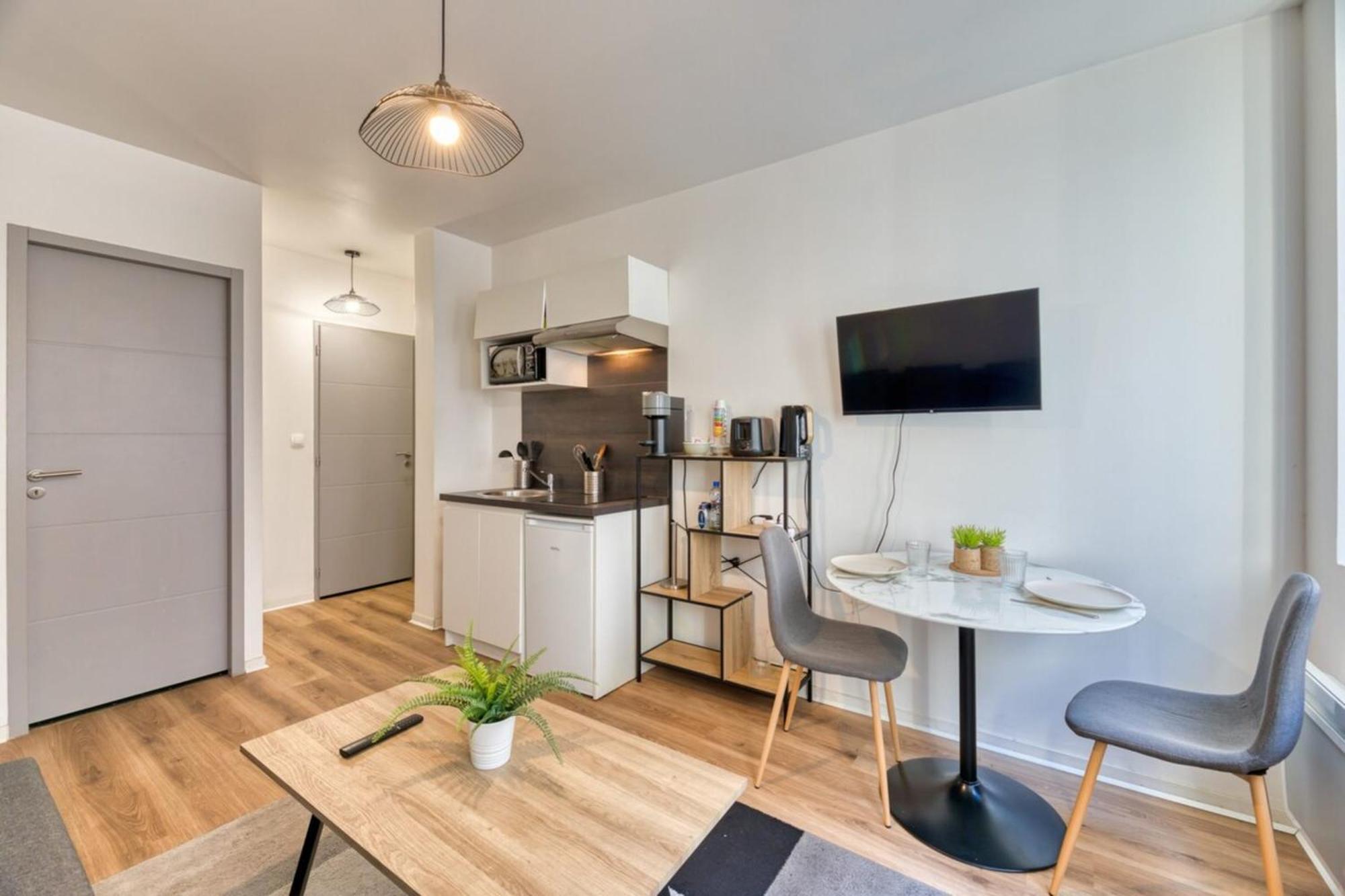 Le Thibaut Studio Renove Au Coeur De Ρουέν Εξωτερικό φωτογραφία